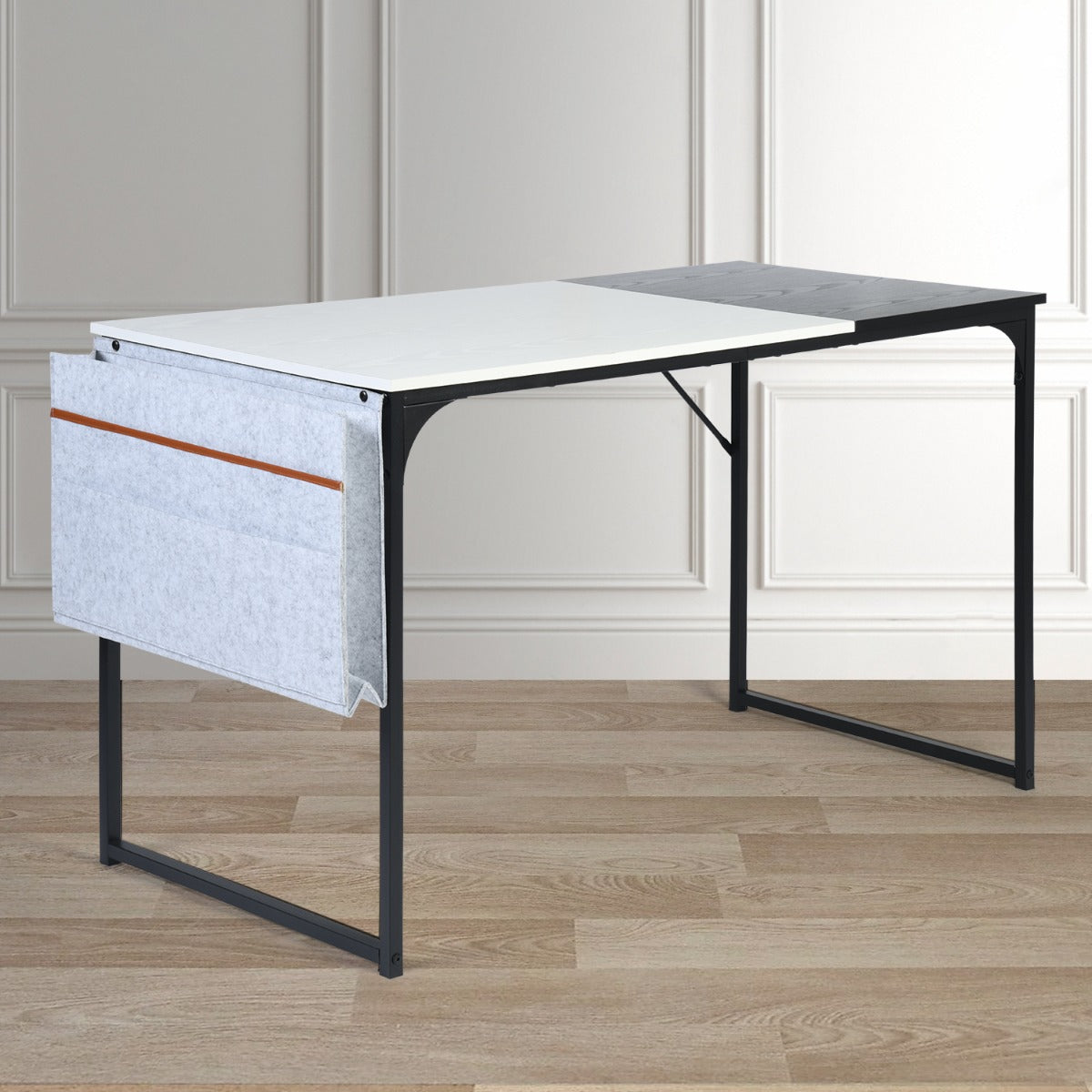 Atelier Du Nord - Computer Desk White / Black