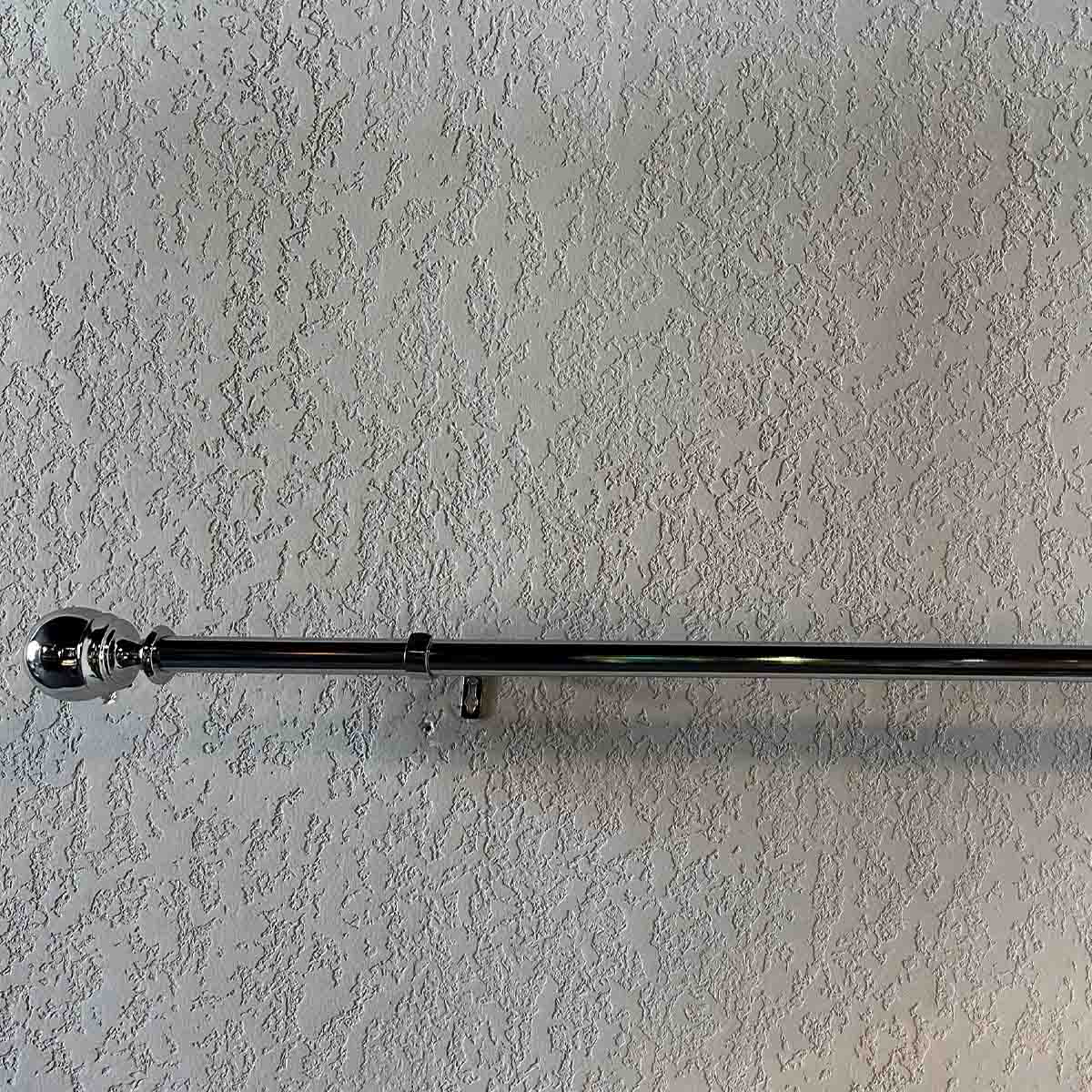 Lauren Taylor- Cromat Pole Set
